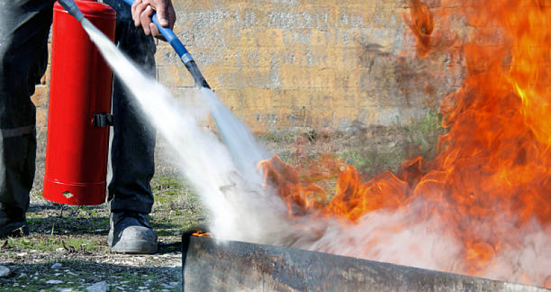 Curso de Brigada de Incêndio Preço Embu das Artes - Treinamento de Combate a Incêndio